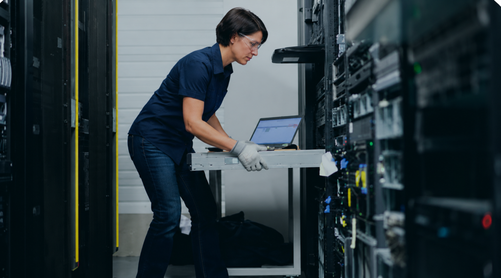 IT Infrastructure Management: How to Keep Hardware Reliable and Costs Under Control